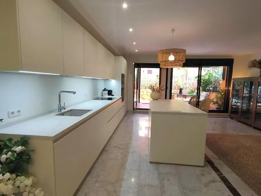 Acogedor Y Luminoso Apartamento Cerca De La Playa Marbella