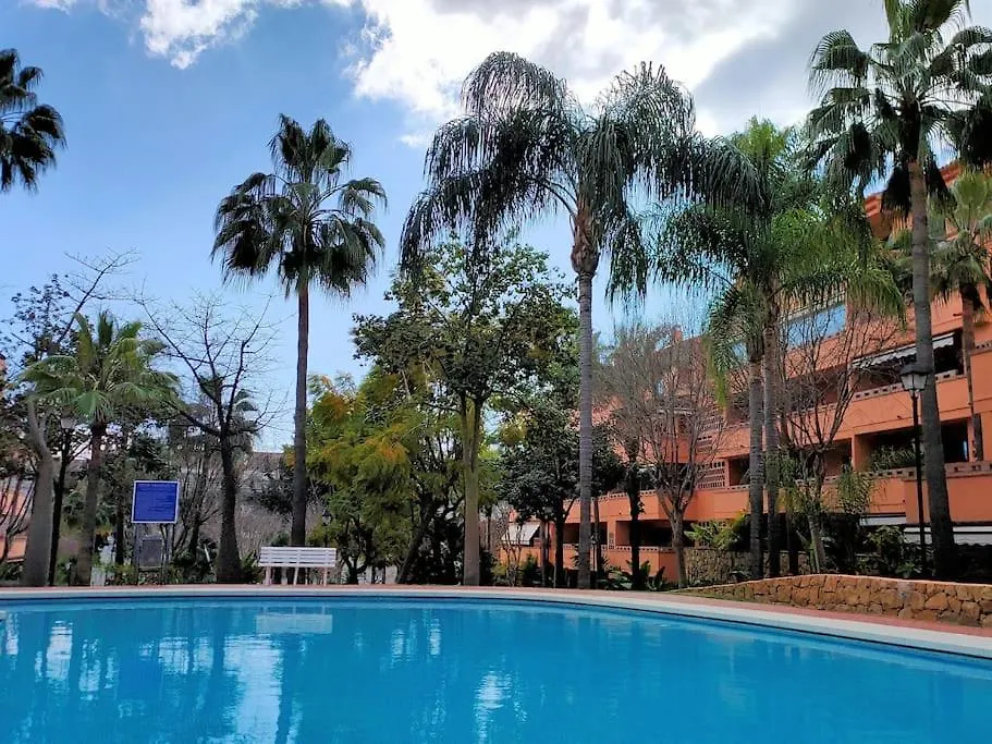 Acogedor Y Luminoso Apartamento Cerca De La Playa Marbella